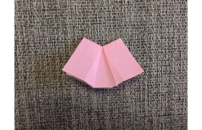 雛人形の折り紙【簡単な着物（下）の折り方10】