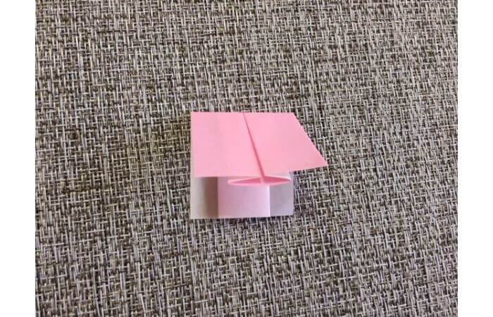 雛人形の折り紙【簡単な着物（下）の折り方8】