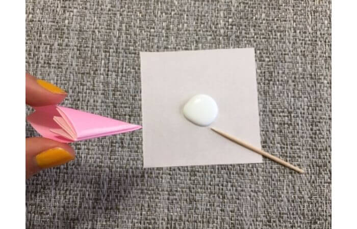 簡単折り紙「桜の花びら」の折り方16