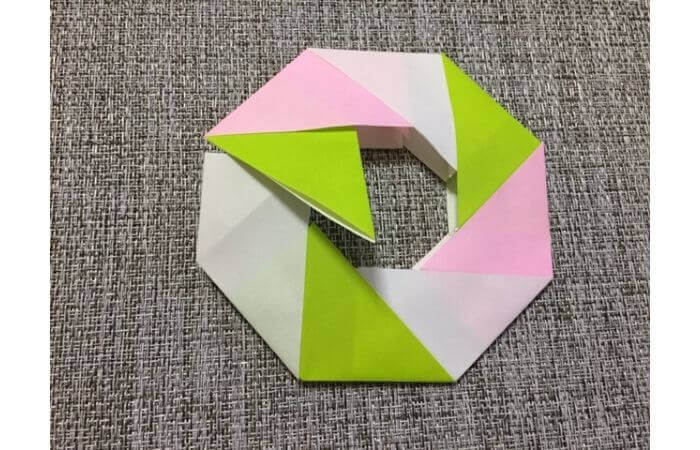 8枚の折り紙で作るリースの折り方【失敗例】